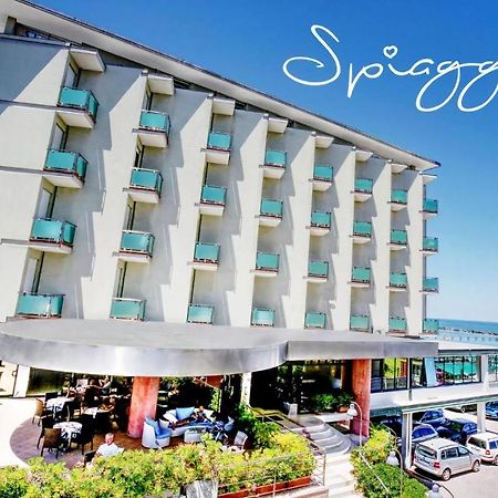 Hotel Royal-Spiaggia ガッテーオ・ア・マーレ エクステリア 写真
